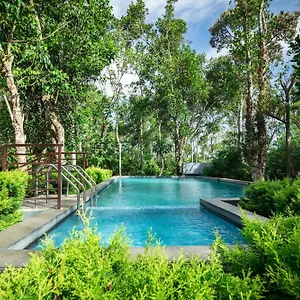 Resort The Mountain Courtyard